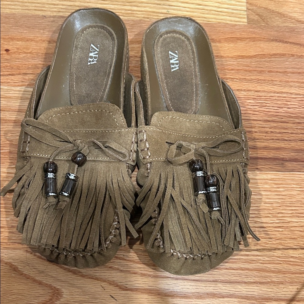 Zara Women's Brown Fringe Split Clog Moccasins